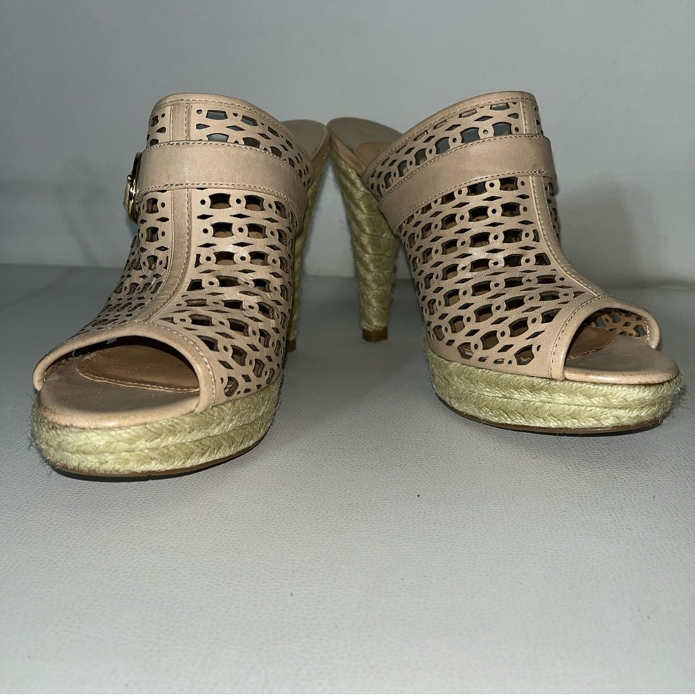 Ivanka Trump Tan Mules with Woven Design - Picture 7 of 7